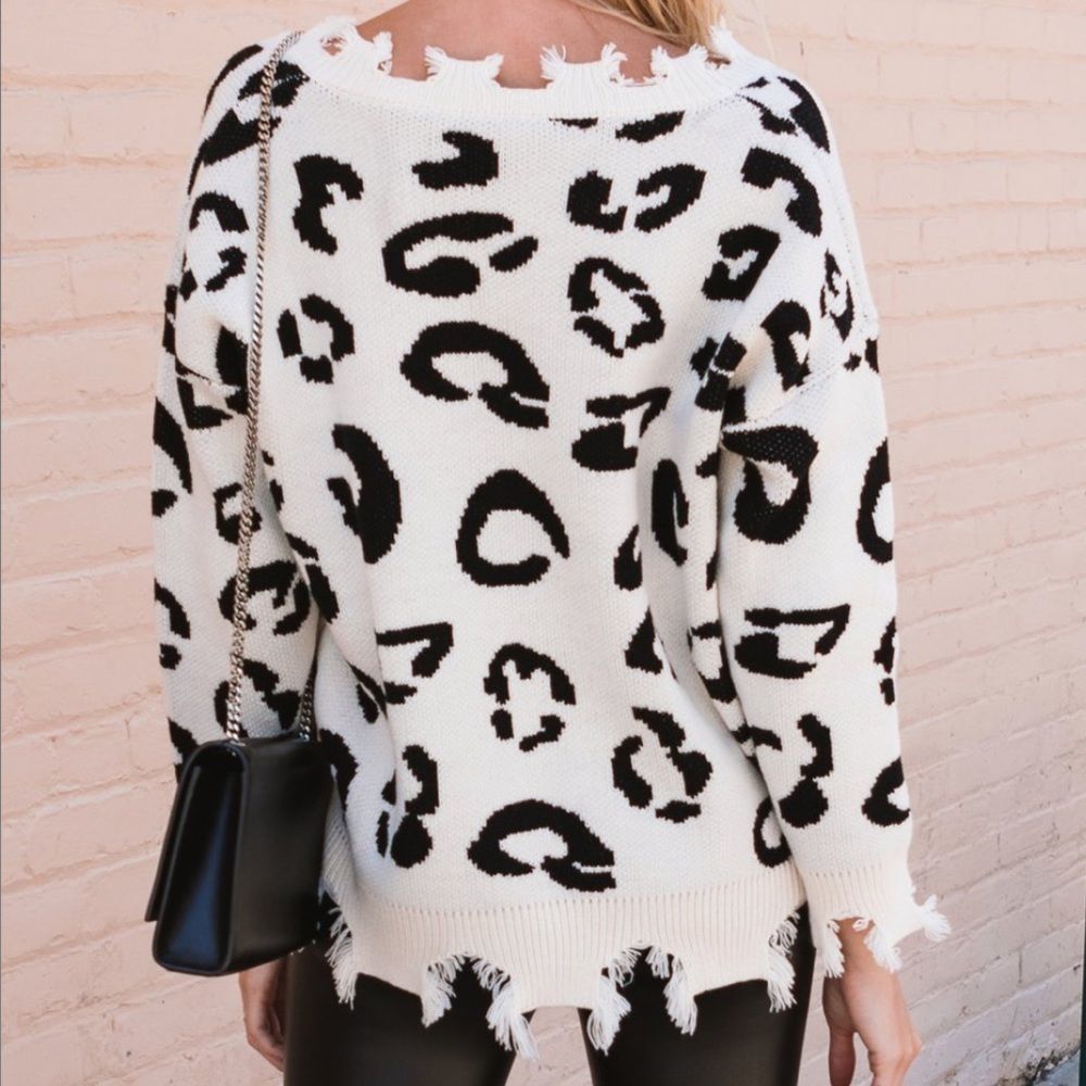 Distressed TOP - Picture 3 of 7